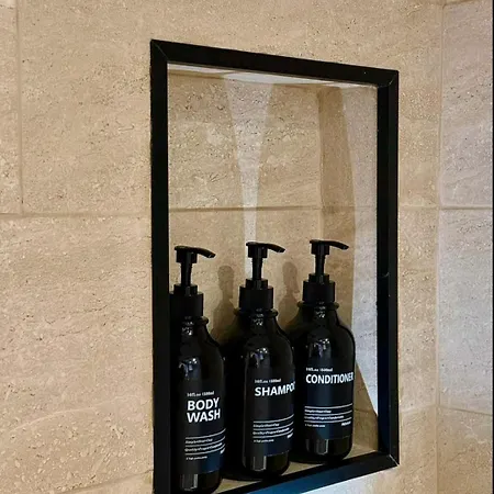 Luxecocottage شقة بودغوريتْسا